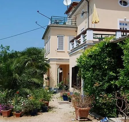 Studioapartment Iusas-123-12 شقة *